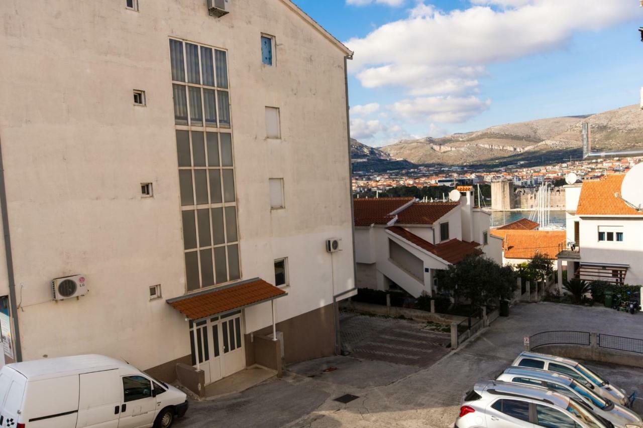 Apartman Ruza Apartamento Trogir Exterior foto