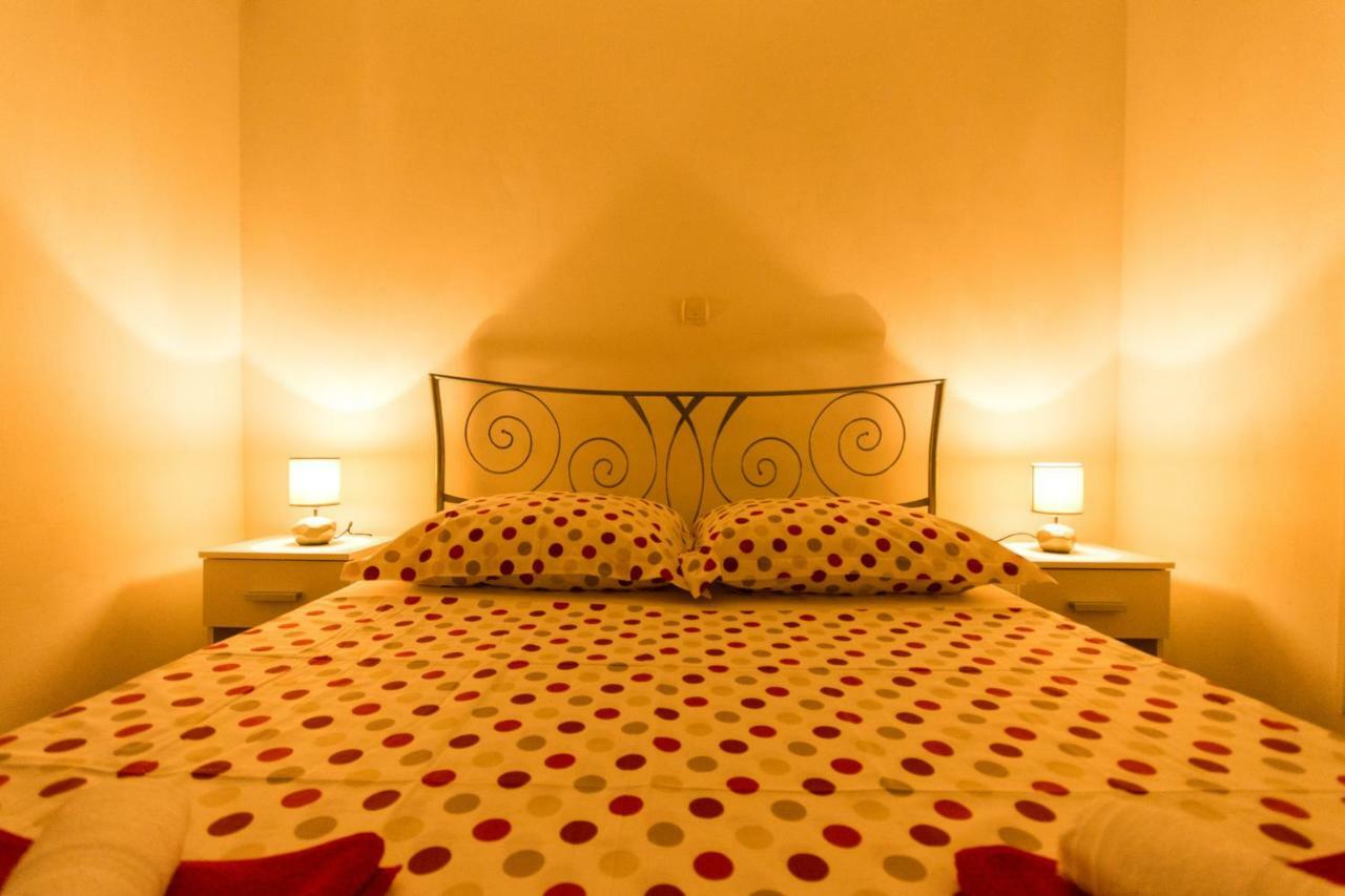 Apartman Ruza Apartamento Trogir Exterior foto